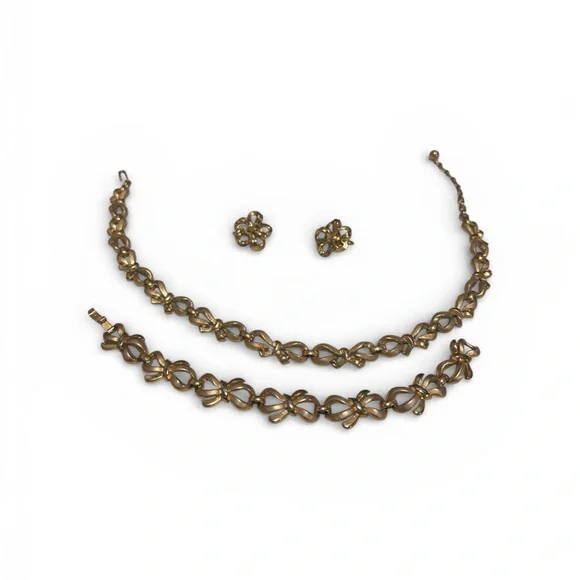 VINTAGE CROWN TRIFARI GOLDA BOW BRACELET NECKLACE EARRINGS SET DESIGNER SIGNED - Picture 2 of 9